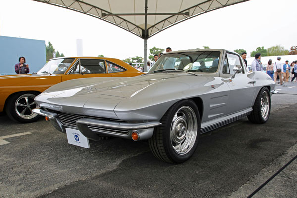 64-02b 15-10-10_101 1964 Chevrolet Corvette Coupe.JPG